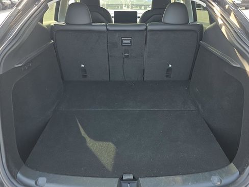 Used 2024 Tesla Model Y Long Range image 14