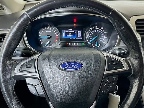 Used 2013 Ford Fusion SE image 12