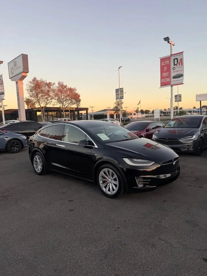 Used 2017 Tesla Model X P100D AWD/4WD image 3