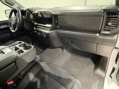 Used 2026 Chevrolet Silverado 1500 RST AWD/4WD image 27