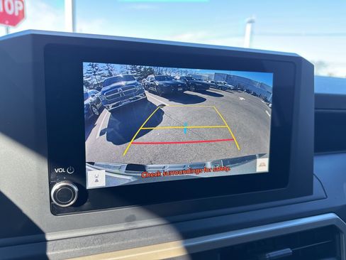 Used 2025 Toyota Tacoma SR image 18