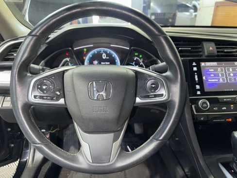 Used 2018 Honda Civic EX-L image 17