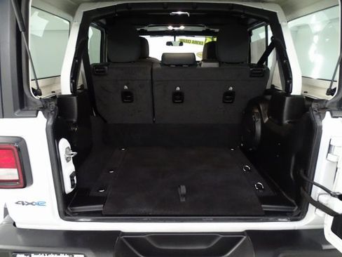 Certified 2023 Jeep Wrangler Unlimited w/ Cold Weather Group image 21