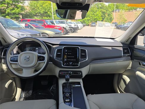 Used 2020 Volvo XC90 T5 Momentum AWD/4WD image 17