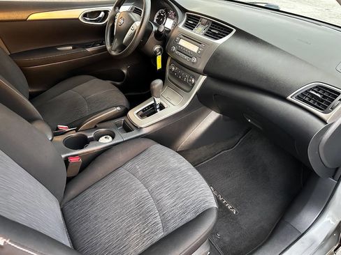Used 2014 Nissan Sentra SV FWD image 13