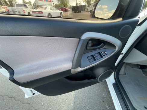 Used 2008 Toyota RAV4 2WD image 11