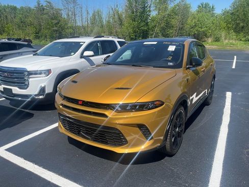 Used 2024 Dodge Hornet R/T Plus AWD/4WD image 1