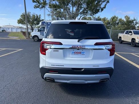 Used 2023 GMC Acadia SLT image 5