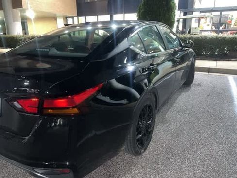 Used 2021 Nissan Altima 2.5 SR image 14