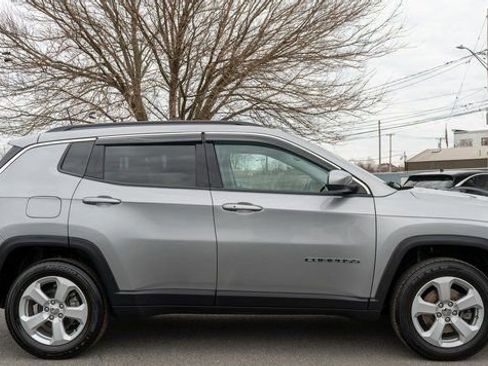 Used 2021 Jeep Compass Latitude w/ Convenience Group AWD/4WD image 5