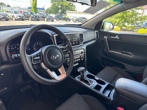 Used 2022 Kia Sportage LX w/ LX AWD Value Edition Package image 10