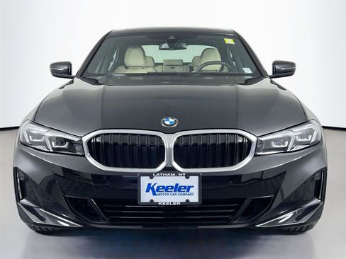 Used 2025 BMW 330i xDrive Sedan w/ Convenience Package image 7