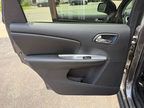 Used 2015 Dodge Journey SE w/ Flexible Seating Group AWD/4WD image 28