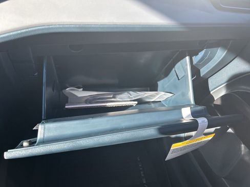 New 2025 Ford Maverick XL w/ Equipment Group 101A image 25