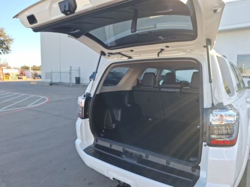 Used 2023 Toyota 4Runner SR5 Premium image 37