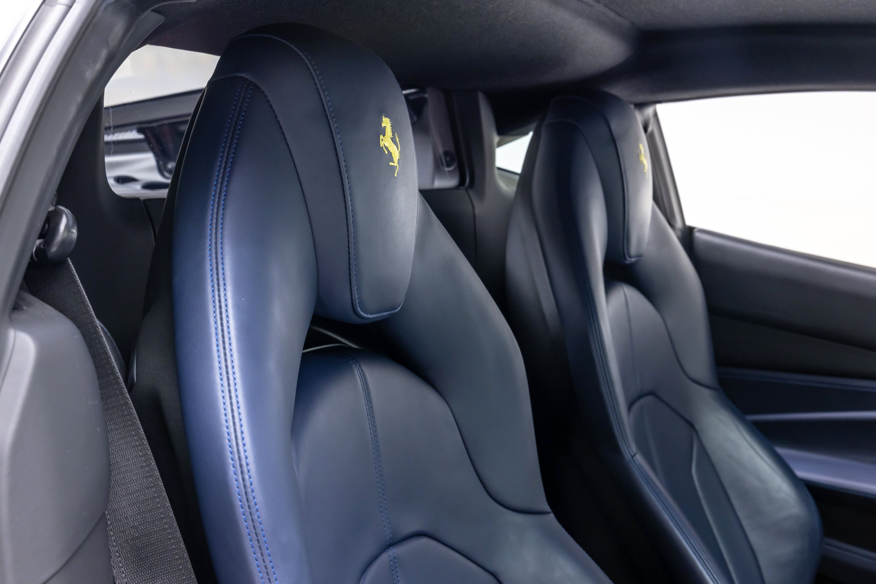 Certified 2021 Ferrari F8 Tributo RWD image 48