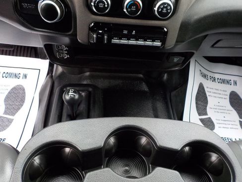 Used 2022 RAM 2500 Tradesman w/ Chrome Appearance Group image 20