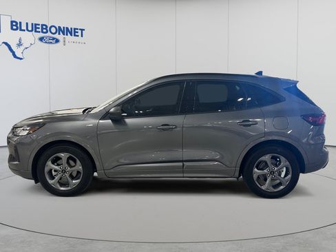 Used 2023 Ford Escape ST-Line FWD image 8