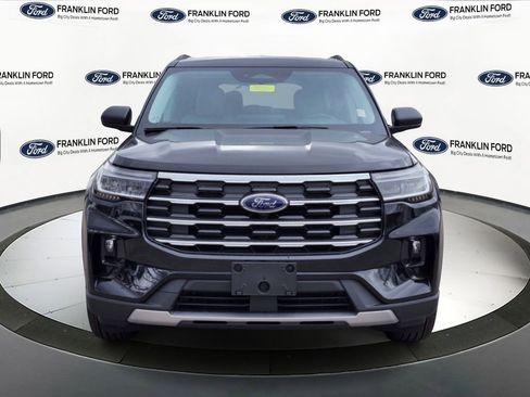 New 2026 Ford Explorer Active w/ Active Comfort Package AWD/4WD image 8