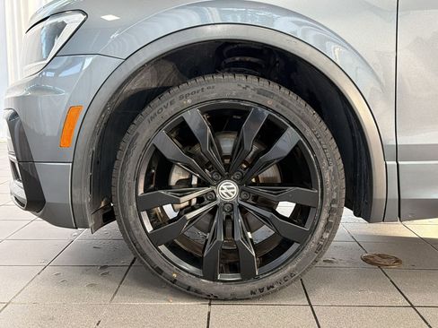 Used 2020 Volkswagen Tiguan SE R-Line FWD image 13
