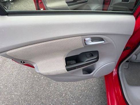 Used 2013 Honda Insight image 15