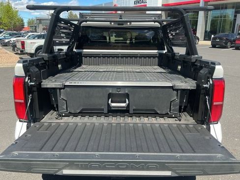 Certified 2024 Toyota Tacoma TRD Off-Road w/ TRD Off Road Upgrade Package AWD/4WD image 33
