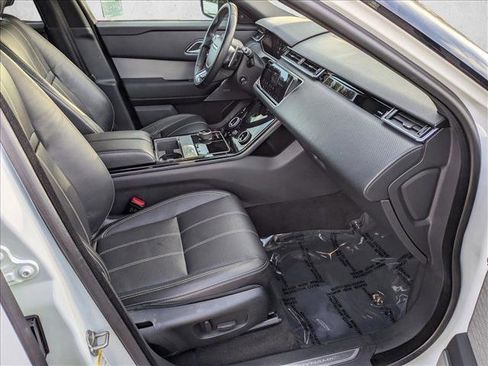 Used 2019 Land Rover Range Rover Velar R-Dynamic SE image 22
