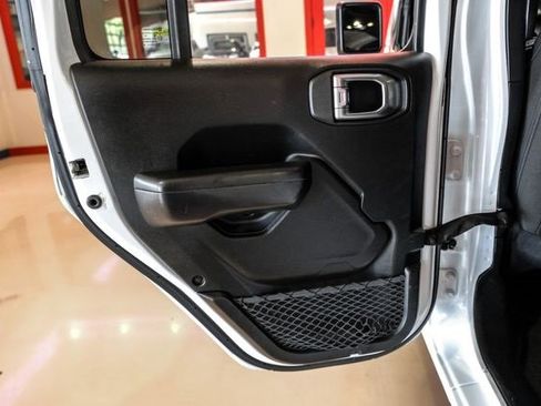 Used 2020 Jeep Gladiator Sport w/ Quick Order Package 24S image 43