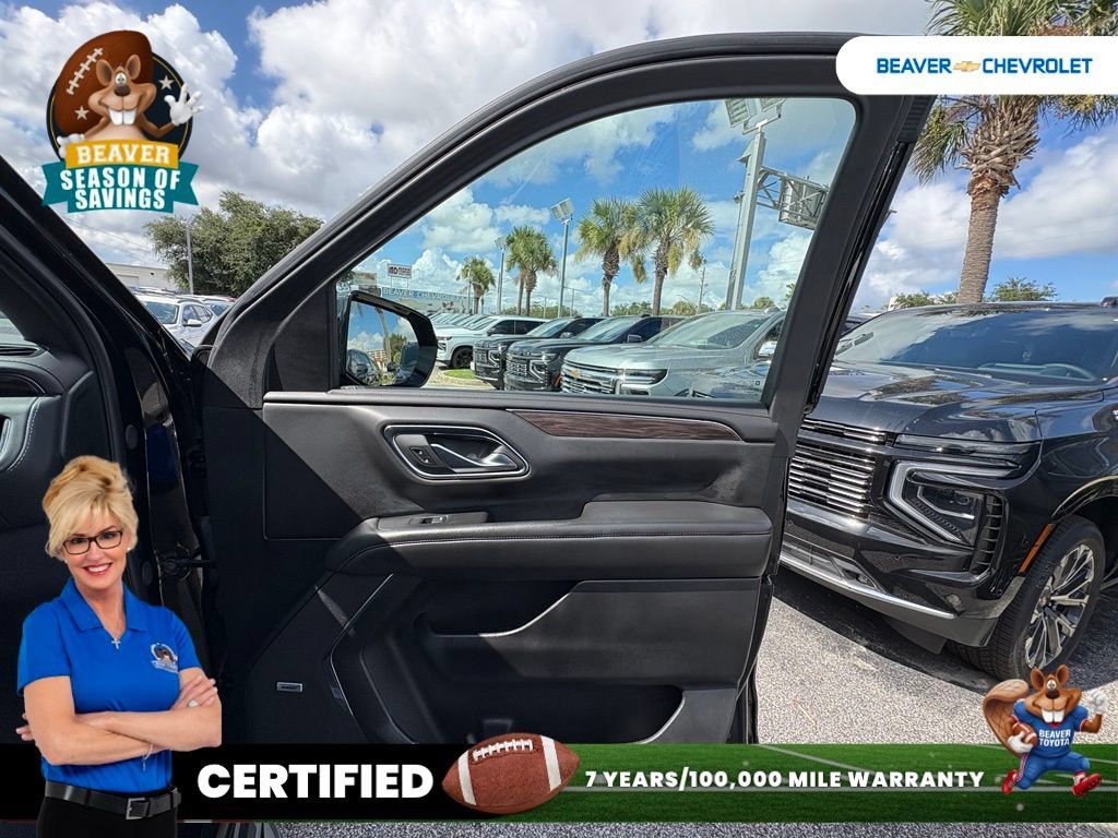 Used 2024 Chevrolet Suburban LT AWD/4WD image 30