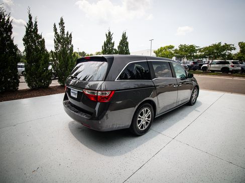 Used 2013 Honda Odyssey EX image 8