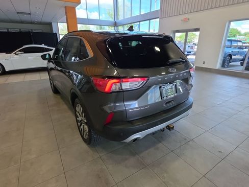 Used 2020 Ford Escape Titanium w/ Titanium Premium Package 2.0 AWD/4WD image 11