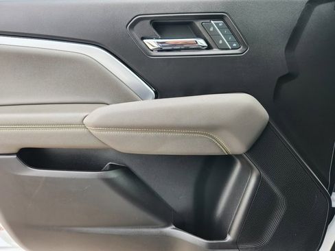 Used 2024 Chevrolet Colorado ZR2 w/ ZR2 Convenience Package III image 20