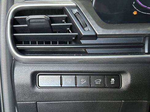 Used 2024 Kia Telluride EX X-Line image 19