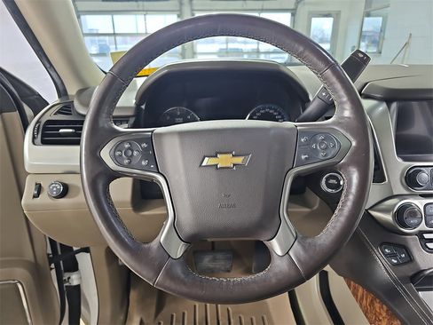 Certified 2017 Chevrolet Suburban Premier image 25