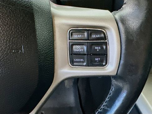 Used 2014 RAM 1500 Laramie image 24