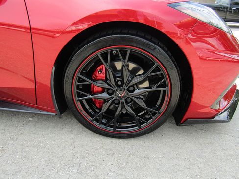 Used 2024 Chevrolet Corvette Stingray Preferred Conv w/ Stealth Interior Trim Package RWD image 22
