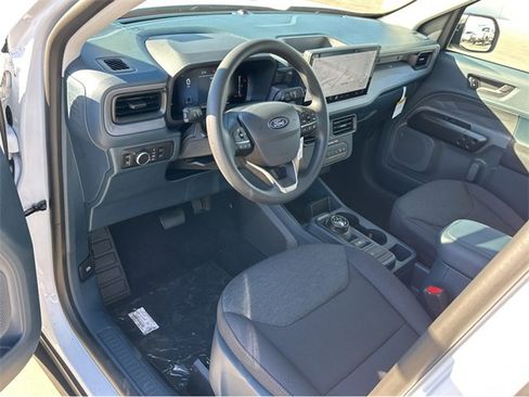 New 2025 Ford Maverick XL image 7