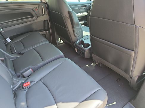 New 2026 Honda Odyssey EX-L image 11
