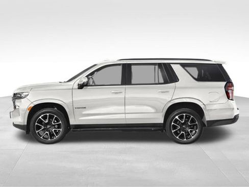 Used 2022 Chevrolet Tahoe RST w/ Luxury Package RWD image 3