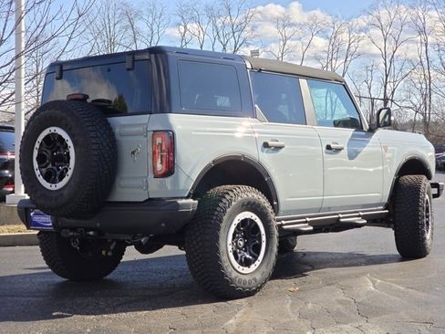 Used 2024 Ford Bronco Badlands image 38