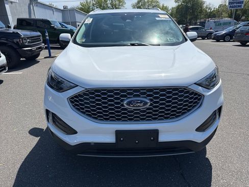 Used 2023 Ford Edge SEL w/ Convenience Package AWD/4WD image 2