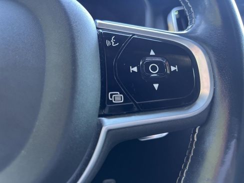 Used 2019 Volvo S60 T6 R-Design image 29