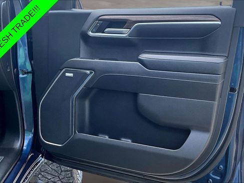 Used 2022 Chevrolet Silverado 1500 LT Trail Boss w/ Convenience Package II AWD/4WD image 27