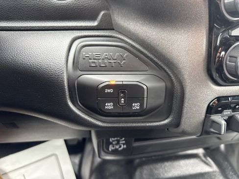 Used 2025 RAM 2500 Tradesman w/ Chrome Appearance Group image 21