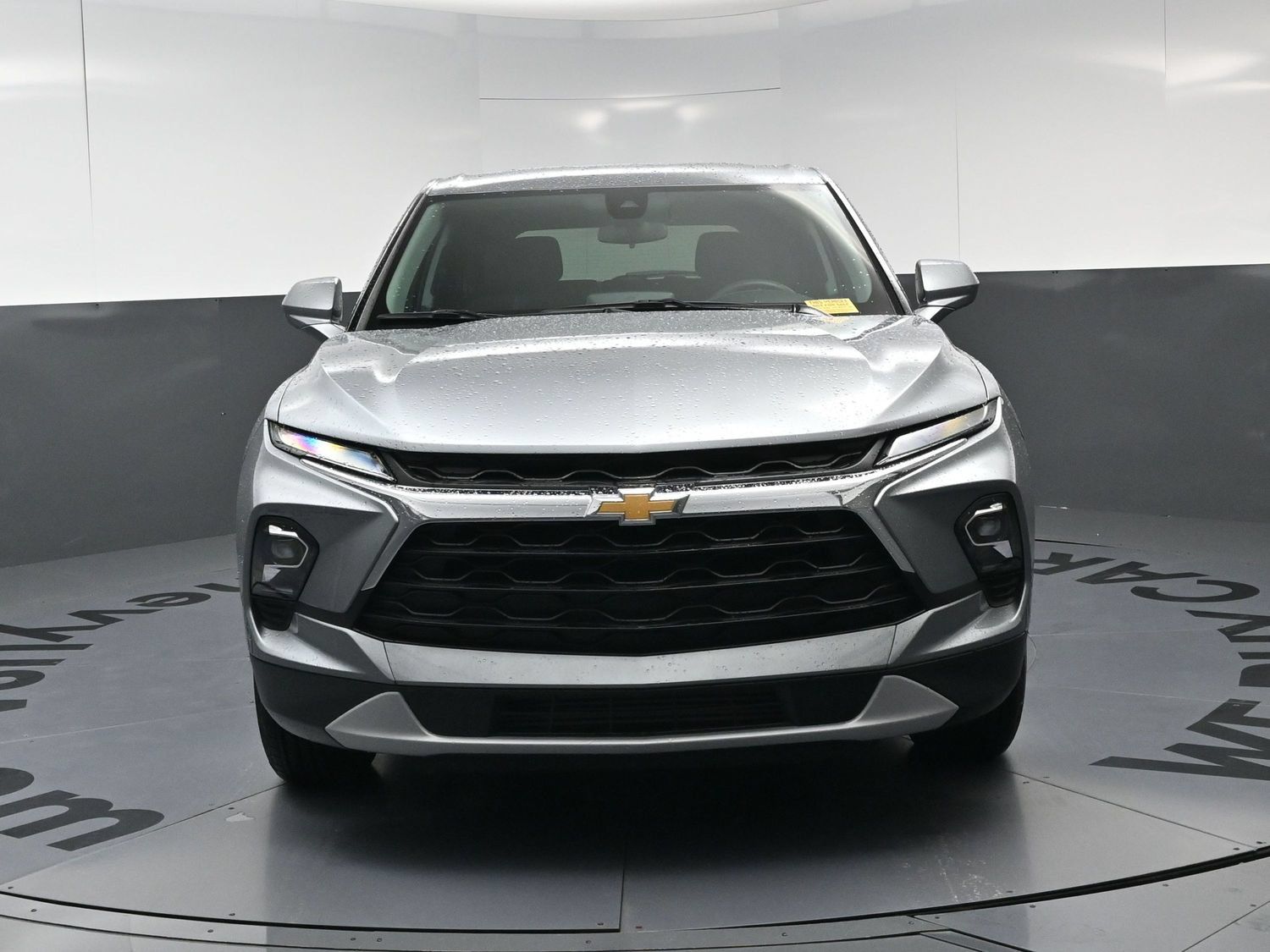 Used 2026 Chevrolet Blazer LT FWD image 3