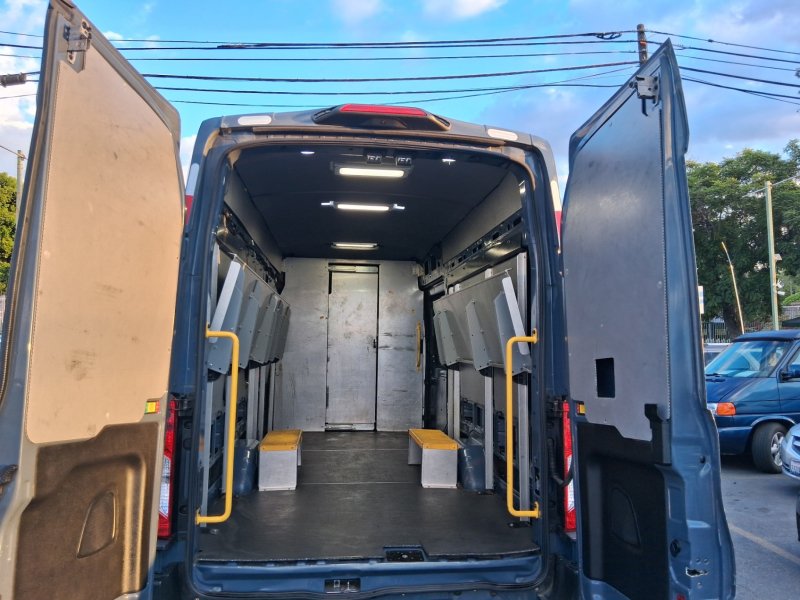 Used 2019 Ford Transit 250 148 High Roof Extended RWD image 10