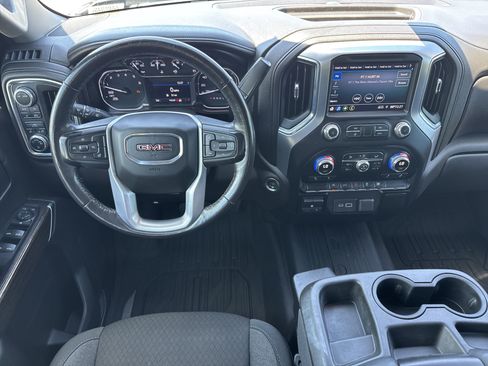 Used 2020 GMC Sierra 1500 SLE w/ SLE Value Package AWD/4WD image 18