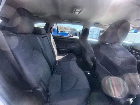 Used 2021 Toyota Highlander LE image 13