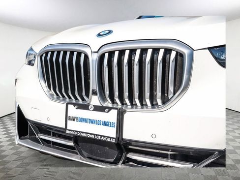 Used 2025 BMW X5 xDrive50e image 6