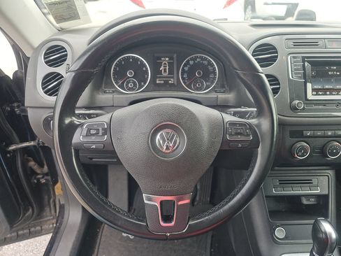 Used 2016 Volkswagen Tiguan S FWD image 7